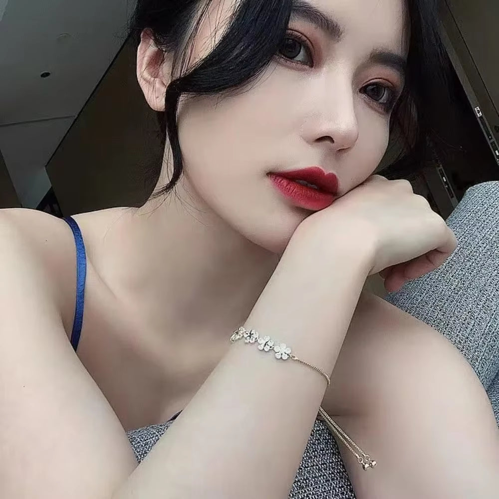 New Korean Fashion Elegant Inlaid Rhinestone Bracelets Yellow Flower Charm Bracelet for Women Gold Color Luxury Jewelry Gifts